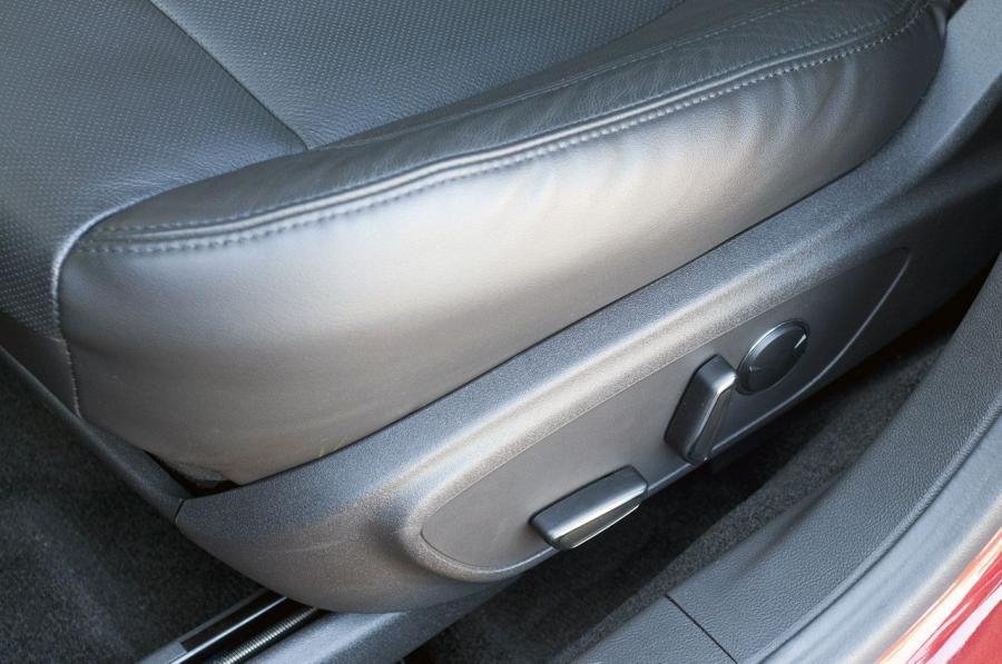  Lincoln MKZ 2013 года  (фото 8 из 65)